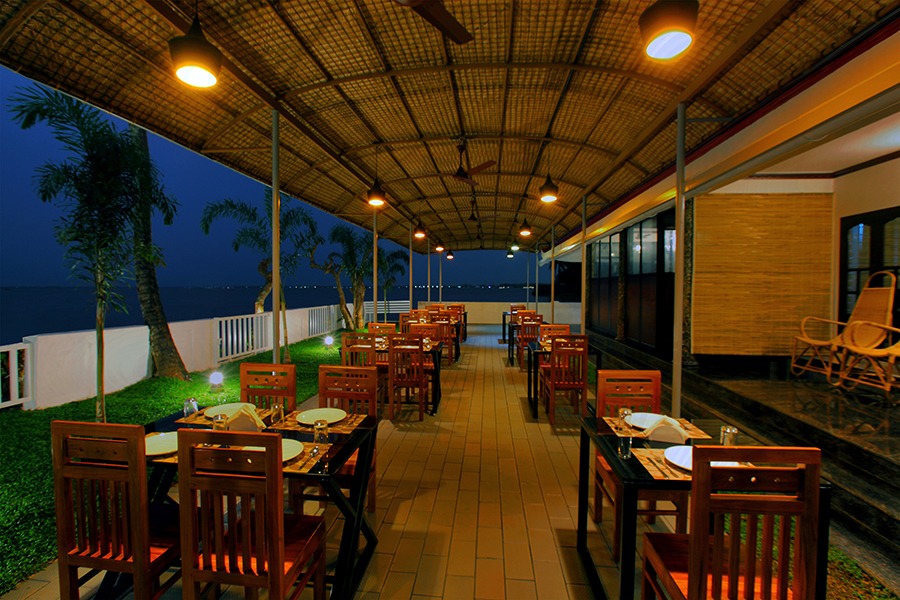 Lake view restaurant in alleppey